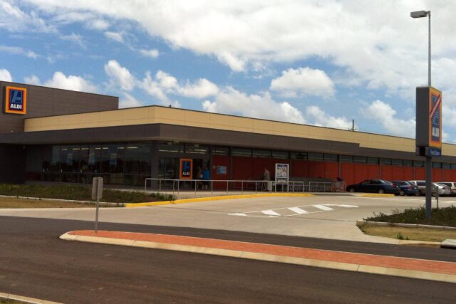 Craig Holder Painting "taking the pain out of painting"