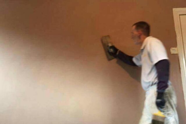 S.R holmes Plasterers & Painters