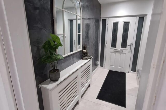 R Hobson Plastering Service